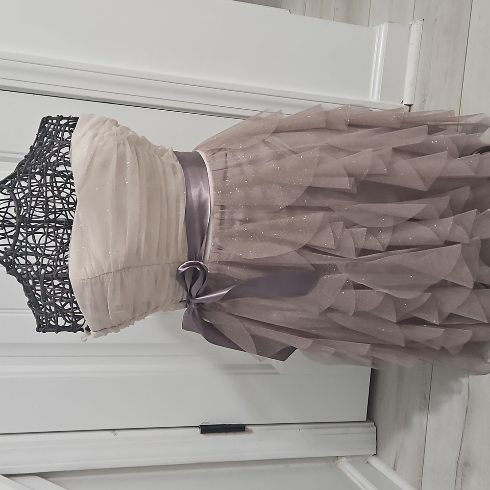 Elegant Strapless Ruffled Dress